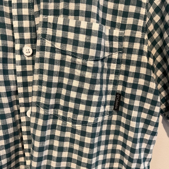 Columbia Men’s Casual Short-sleeve Button Down, size M - Picture 2 of 5